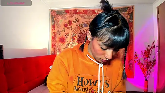 Snapshot of Demeter__ chatting on November 12, 2:37 am Demeter online show from November 12, 2:37 am