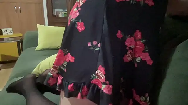 alarasissy online show from May 10, 9:27 pm
