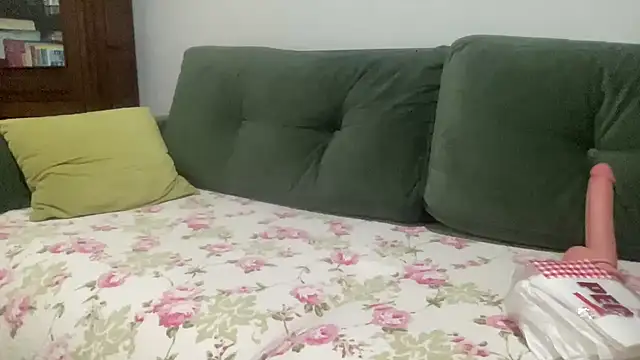 alarasissy online show from October 25, 12:32 am