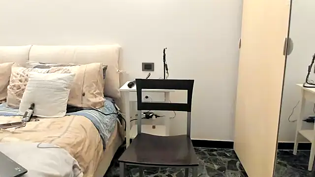 Snapshot of Nala_95 chatting on October 28, 7:13 pm Nala 95 online show from October 28, 7:13 pm