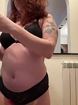 Snapshot of Nala_95 chatting on February 15, 11:28 am Nala 95 online show from February 15, 11:28 am