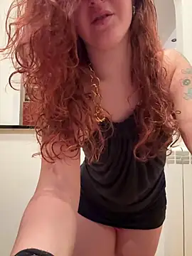 Snapshot of Nala_95 chatting on December 18, 5:21 pm Nala 95 online show from December 18, 5:21 pm