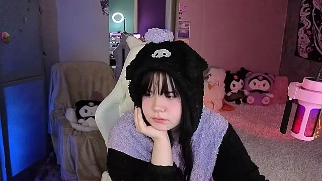 ClaireFaers  online show from January 14, 10:13 pm