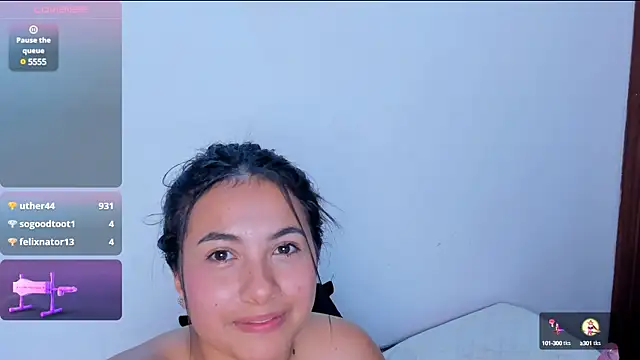 MeganAlvarez online show from December 5, 11:45 pm