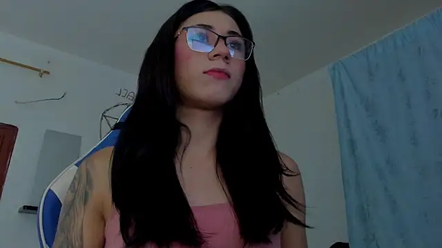 Camila TransGirl online show from December 4, 1:10 pm