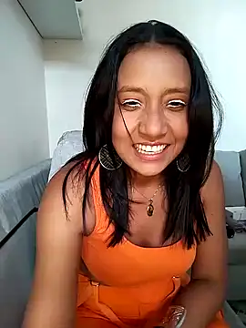 cami victoria online show from January 13, 7:20 pm