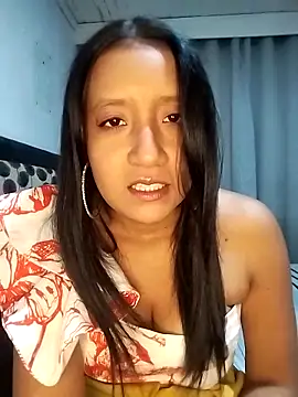 cami victoria online show from March 24, 2:50 pm