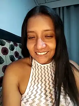 Snapshot of cami_victoria chatting on June 13, 3:54 pm cami victoria online show from June 13, 3:54 pm