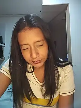 Snapshot of cami_victoria chatting on June 17, 6:51 pm cami victoria online show from June 17, 6:51 pm