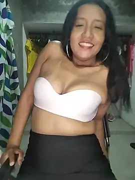 Snapshot of cami_victoria chatting on July 3, 4:13 pm cami victoria online show from July 3, 4:13 pm