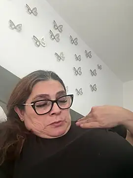 AntonellaAlondra4 online show from June 1, 4:28 pm