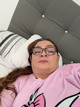 AntonellaAlondra4 online show from May 2, 2:33 pm