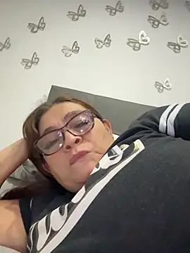 AntonellaAlondra4 online show from March 25, 3:06 am