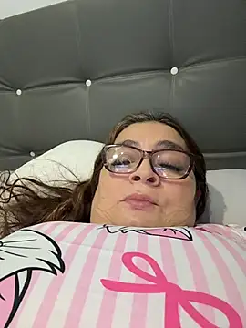 AntonellaAlondra4 online show from April 4, 11:17 am