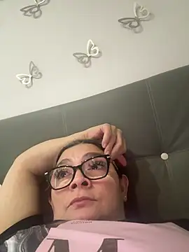 AntonellaAlondra4 online show from May 31, 9:04 pm