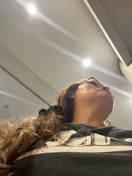 AntonellaAlondra4 online show from April 5, 1:01 am