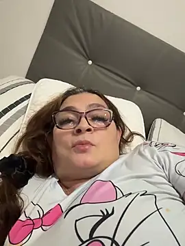 AntonellaAlondra4 online show from April 25, 2:47 am