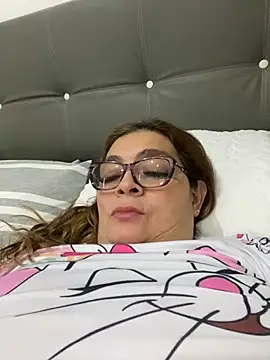 Snapshot of AntonellaAlondra4 chatting on February 6, 12:37 pm AntonellaAlondra4 online show from February 6, 12:37 pm