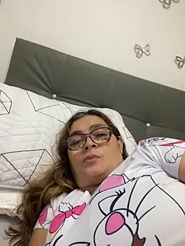 Snapshot of AntonellaAlondra4 chatting on February 21, 12:06 pm AntonellaAlondra4 online show from February 21, 12:06 pm