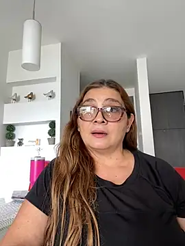Snapshot of AntonellaAlondra4 chatting on February 17, 6:50 pm AntonellaAlondra4 online show from February 17, 6:50 pm