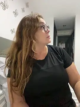 Snapshot of AntonellaAlondra4 chatting on February 11, 12:47 pm AntonellaAlondra4 online show from February 11, 12:47 pm