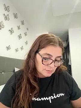 Snapshot of AntonellaAlondra4 chatting on September 28, 9:22 pm AntonellaAlondra4 online show from September 28, 9:22 pm