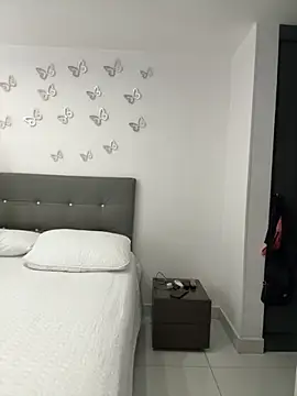 AntonellaAlondra4 online show from December 1, 2:29 pm