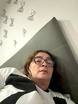 AntonellaAlondra4 online show from November 10, 3:55 am