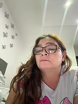 AntonellaAlondra4 online show from February 6, 2:18 am