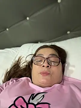 AntonellaAlondra4 online show from November 18, 4:05 am