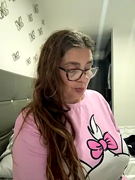 AntonellaAlondra4 online show from October 31, 4:31 am