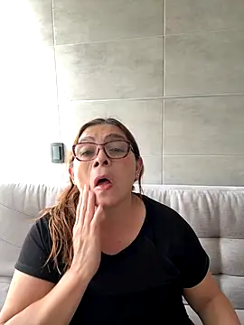 AntonellaAlondra4 online show from October 21, 3:22 pm