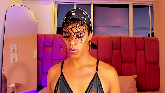 APRILL FOXX online show from March 29, 11:17 pm