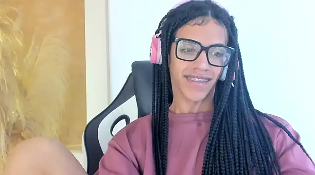 APRILL FOXX online show from February 27, 6:02 am