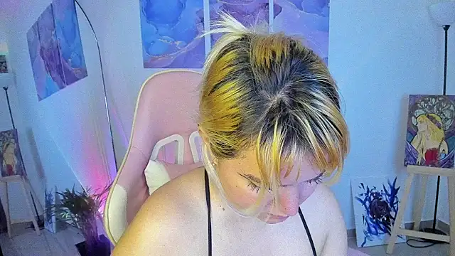 Pretty  zoe online show from February 28, 6:21 am