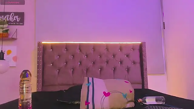 Thammy Adams online show from January 12, 2:03 am