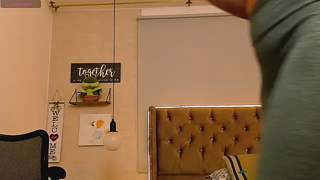 Thammy Adams online show from February 5, 11:06 pm