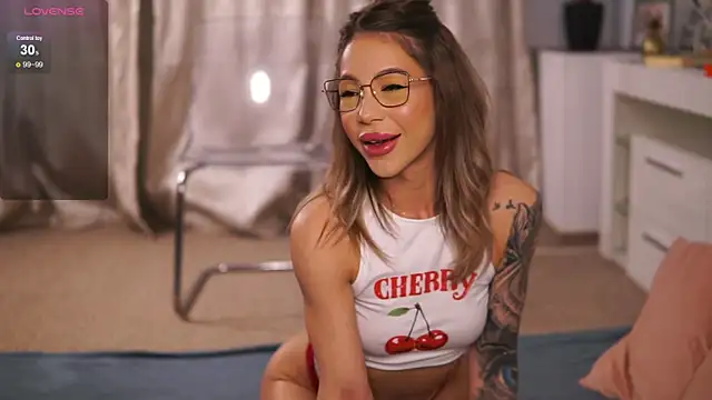 Snapshot of NyrobiNova chatting on March 10, 4:07 am NyrobiNova online show from March 10, 4:07 am