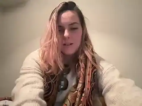 brattyisback online show from January 9, 8:03 am