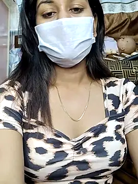 Snapshot of its_sophiaa chatting on May 10, 9:24 am its sophiaa online show from May 10, 9:24 am