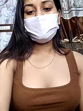 Snapshot of its_sophiaa chatting on May 18, 9:47 am its sophiaa online show from May 18, 9:47 am