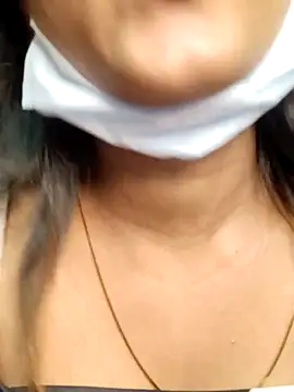 its sophiaa online show from February 22, 10:17 am