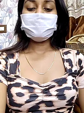 Snapshot of its_sophiaa chatting on May 16, 9:30 am its sophiaa online show from May 16, 9:30 am