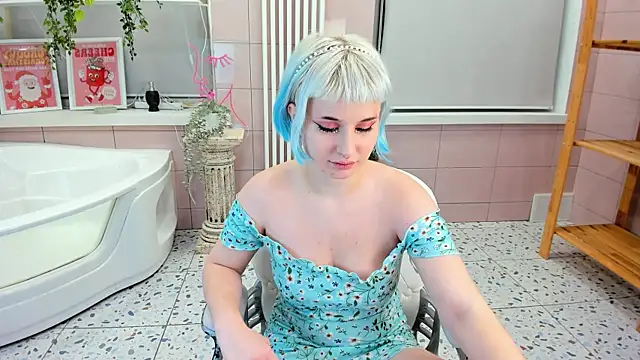 Snapshot of Pieris_Lisa chatting on January 10, 2:02 pm Pieris Lisa online show from January 10, 2:02 pm