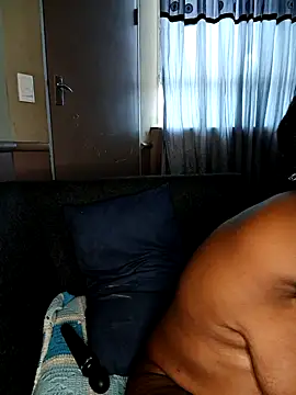 slimcate91 online show from April 12, 2:09 pm