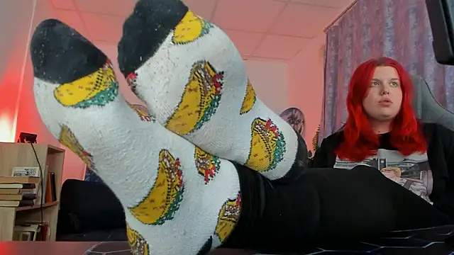 NielletaBlossom online show from March 4, 2:52 am