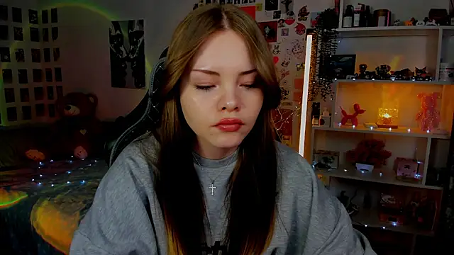 AkiraKatsu online show from April 19, 12:39 pm