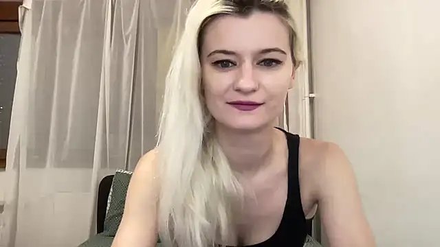 Snapshot of Onika_Love chatting on May 27, 2:57 pm Onika Love online show from May 27, 2:57 pm