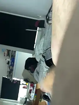 Snapshot of thetobmaster200 chatting on March 11, 2:29 pm thetobmaster200 online show from March 11, 2:29 pm