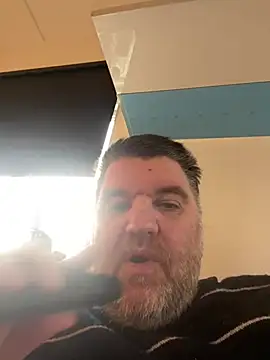 Snapshot of thetobmaster200 chatting on January 22, 11:12 am thetobmaster200 online show from January 22, 11:12 am